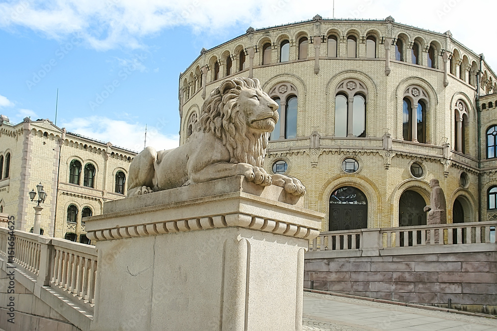 Stone statue of lion in Oslo