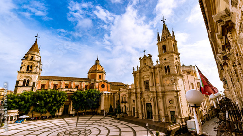 Quadro su tela view of the square acireale