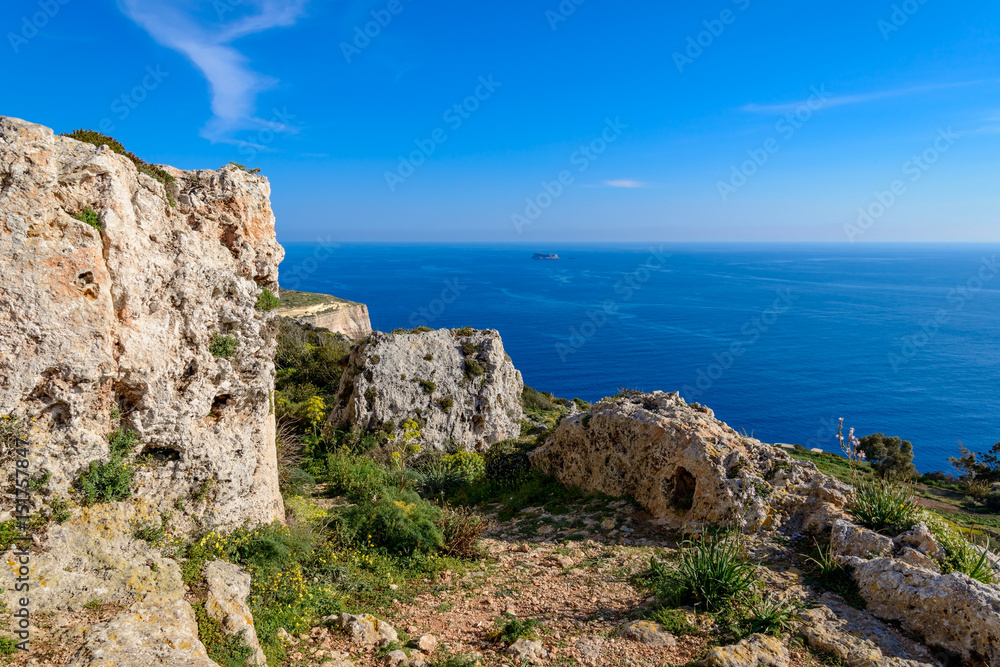 Zerklüftete Felslandschaft an den Dingli Cliffs auf Malta