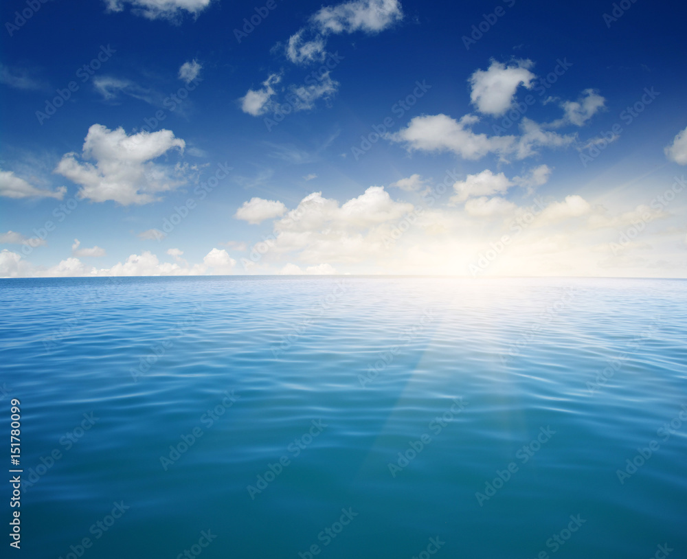 Fototapeta Błękitne morze i słońce