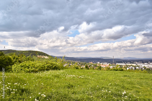 Foto Beautiful panoramic view of Budapest in spring