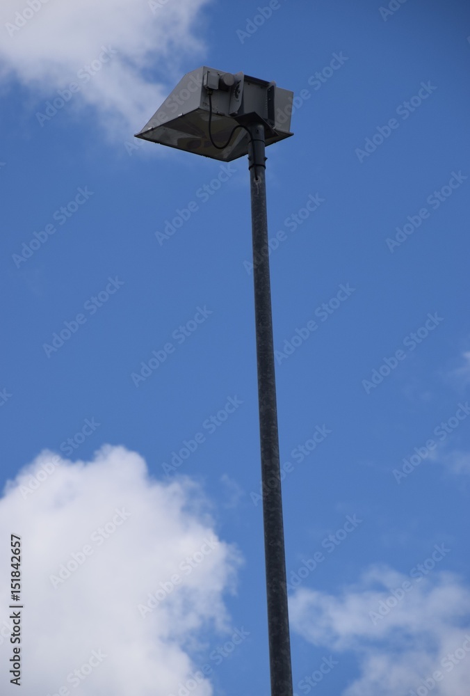 Straßenlampe im Industriegebiet Straßenlampe im Industriegebiet