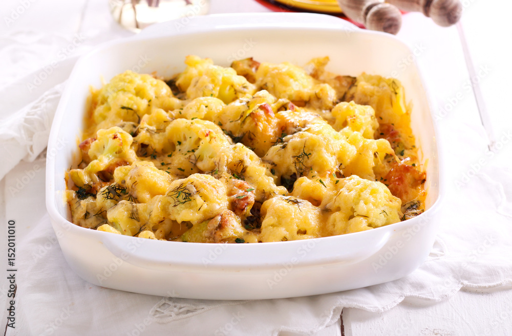 Cauliflower and zucchini cheese bake Cauliflower and zucchini cheese bake