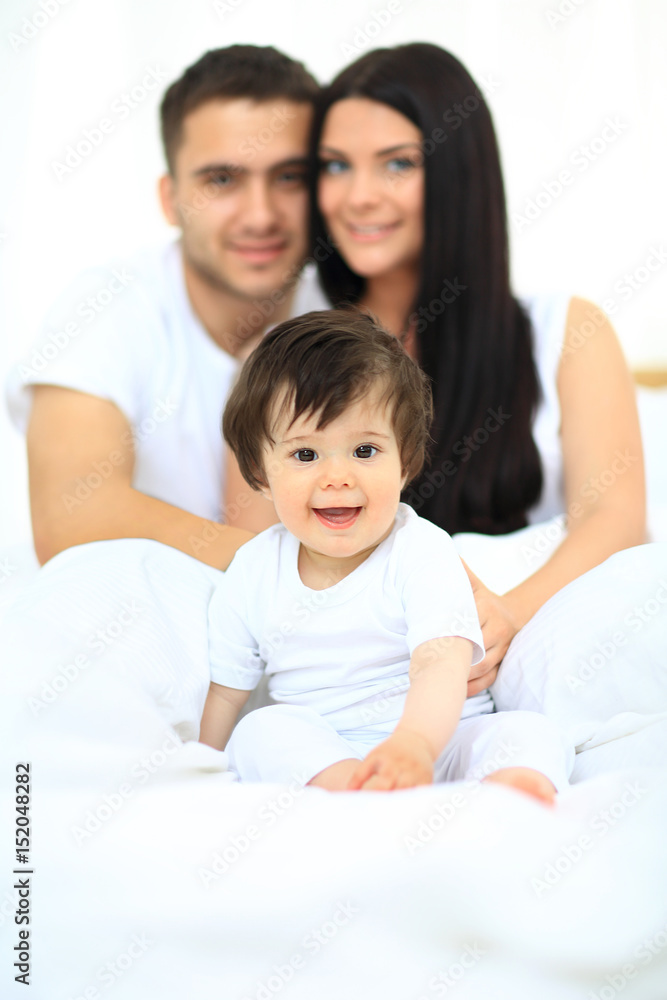 family with young children to bed in the bedroom family with young children to bed in the bedroom