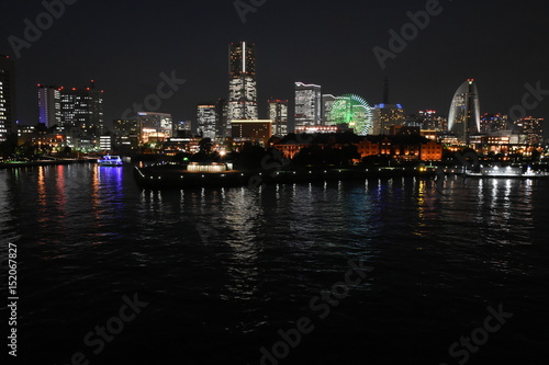 Wallpaper Mural 日本・横浜の都市景観、夜景「みなとみらい２１」 Torontodigital.ca