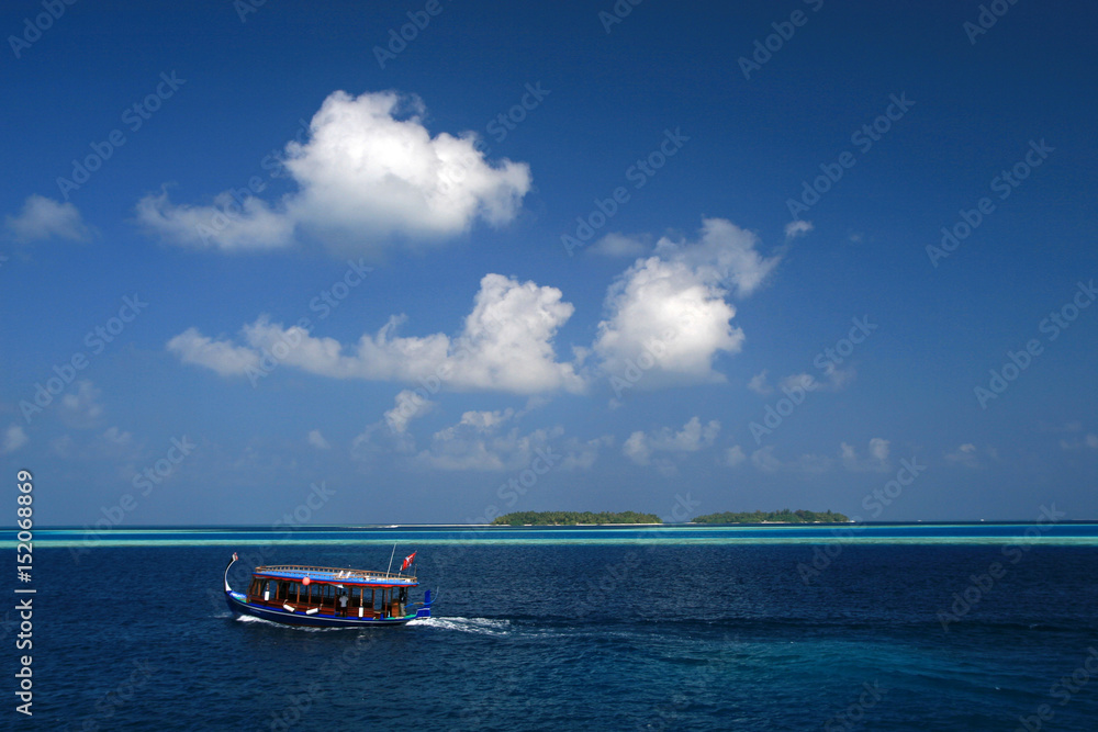 Dhoni - traditional maldivian boat, Ari Atol, Maldives