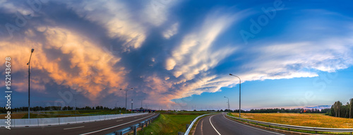 Unusual cloud over high-spe...