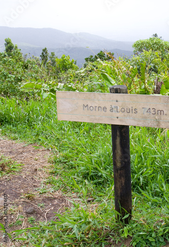 Pancarte morne à Louis