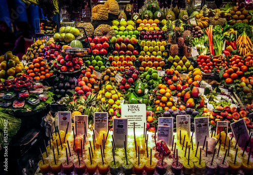 Photography La Boqueria Market in Barcelona: fruit and vegetable