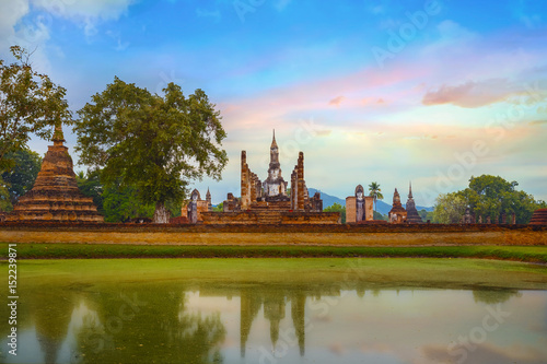 Wat Mahathat Temple at Sukhothai Historical Park, a UNESCO World Heritage Site in Thailand © coward_lion