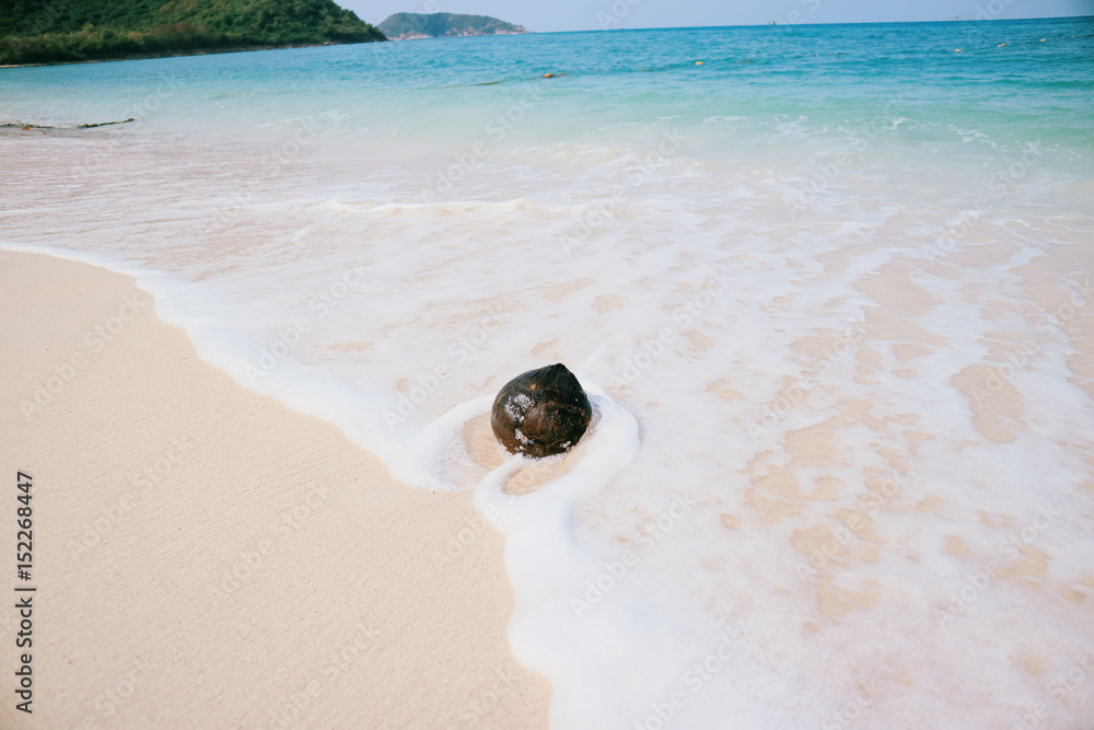 Gentle waves Gentle waves