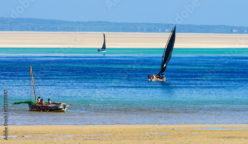 Fisherman with low tide in Mozambique © catcha