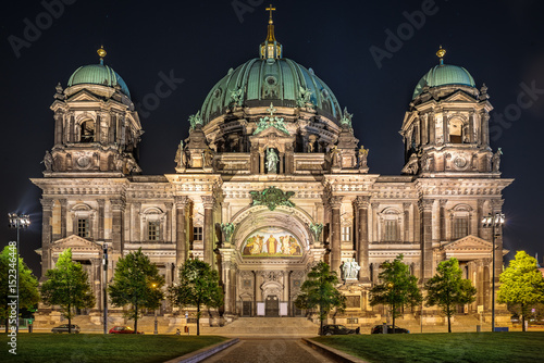 berlin cathedral illuminate...