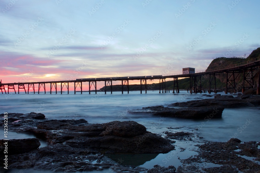 Fototapeta premium Sunrise Threw