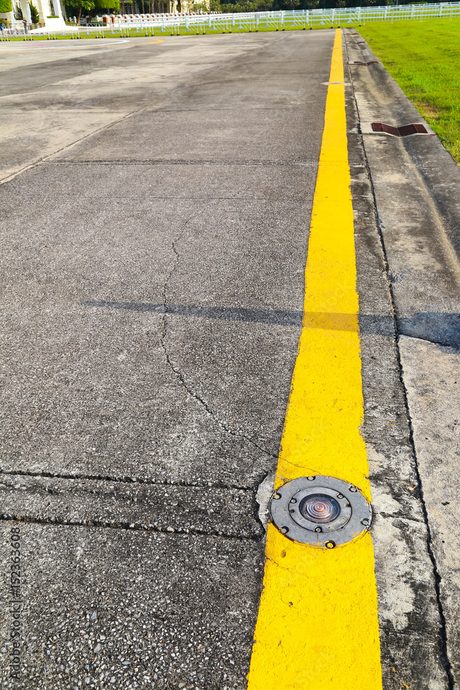 Fotografie Light on taxiway