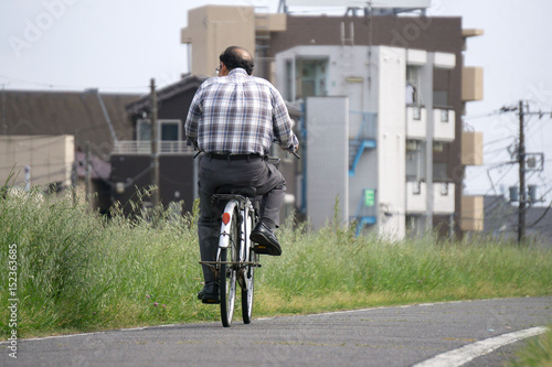 自転車 年寄り