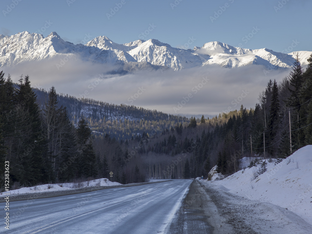 Highway 16, the Yellowhead in the winter, Rocky Mountains, Canada