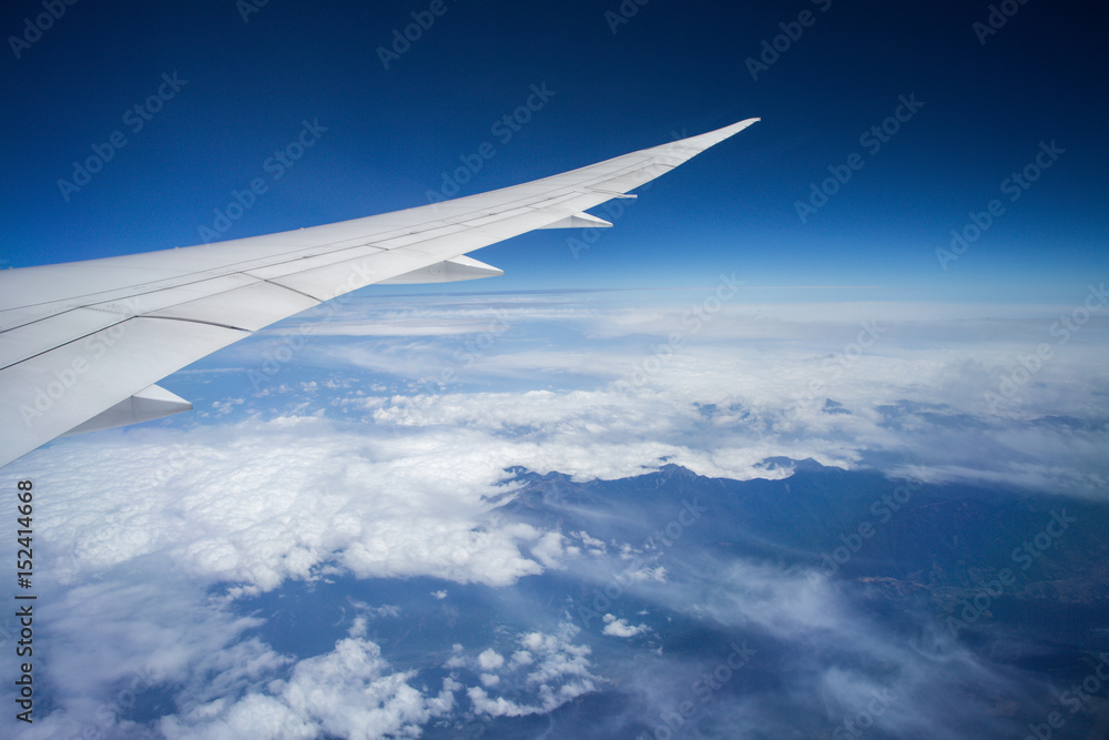 Fototapeta premium wing of an airplane