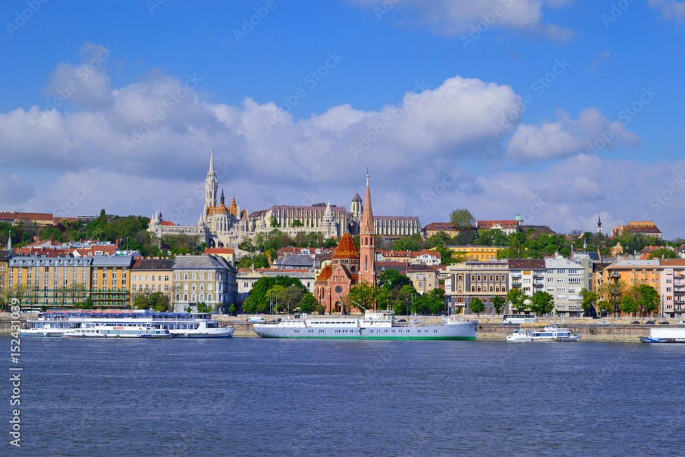 Budapest - Quartiere del Castello visto dal Parlamento