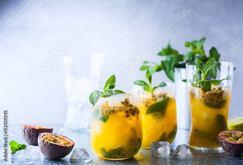 Passion fruit lemonade