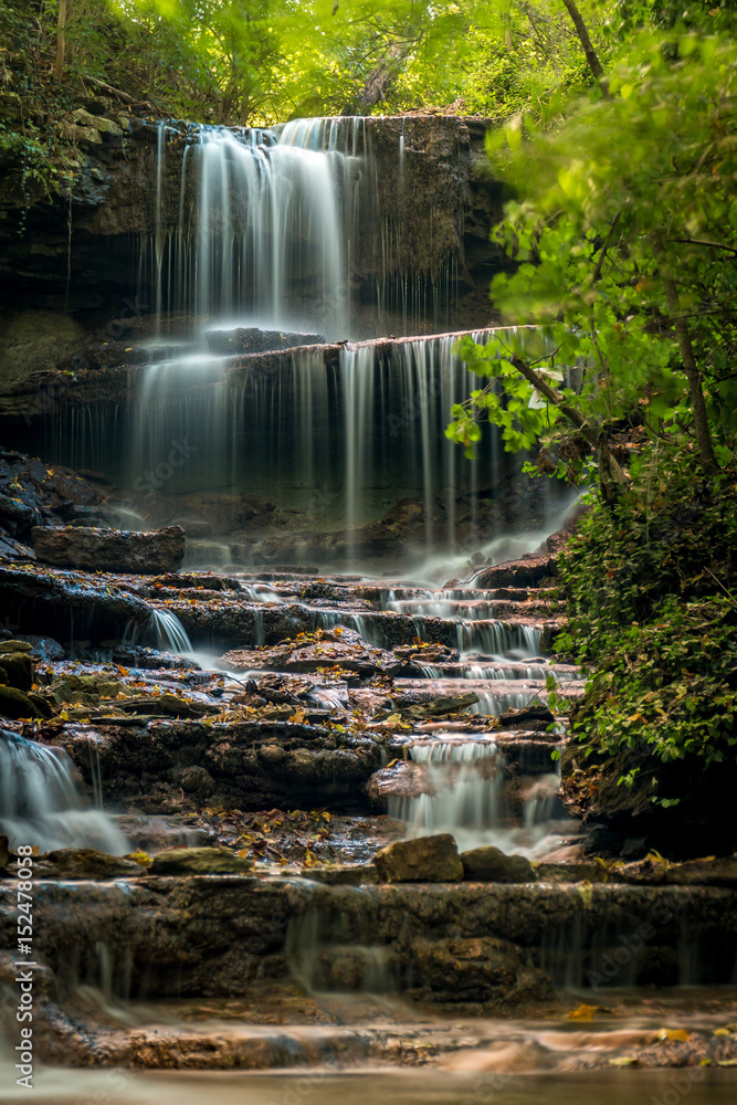 Obraz premium Waterfall in Summer