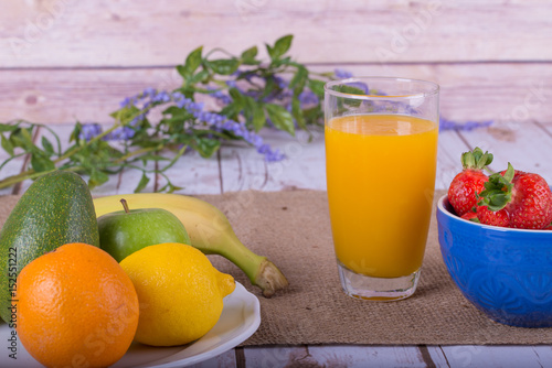 Nice image of a fruit and vegetable based juice.