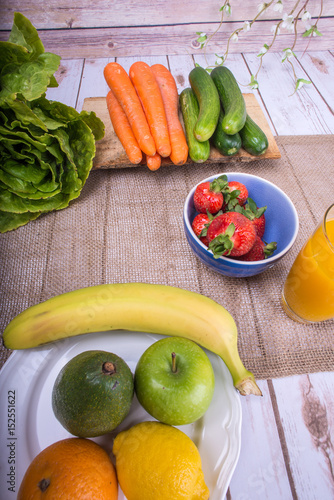 Nice image of a fruit and vegetable based juice.