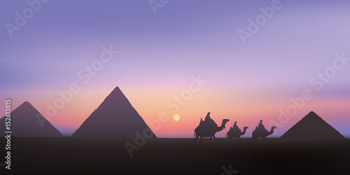 pyramides -   gypte - Gizeh - monument - tourisme - paysage - d  sert - coucher de soleil  