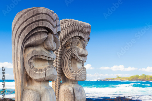 Hawaiian wood carving Fototapet