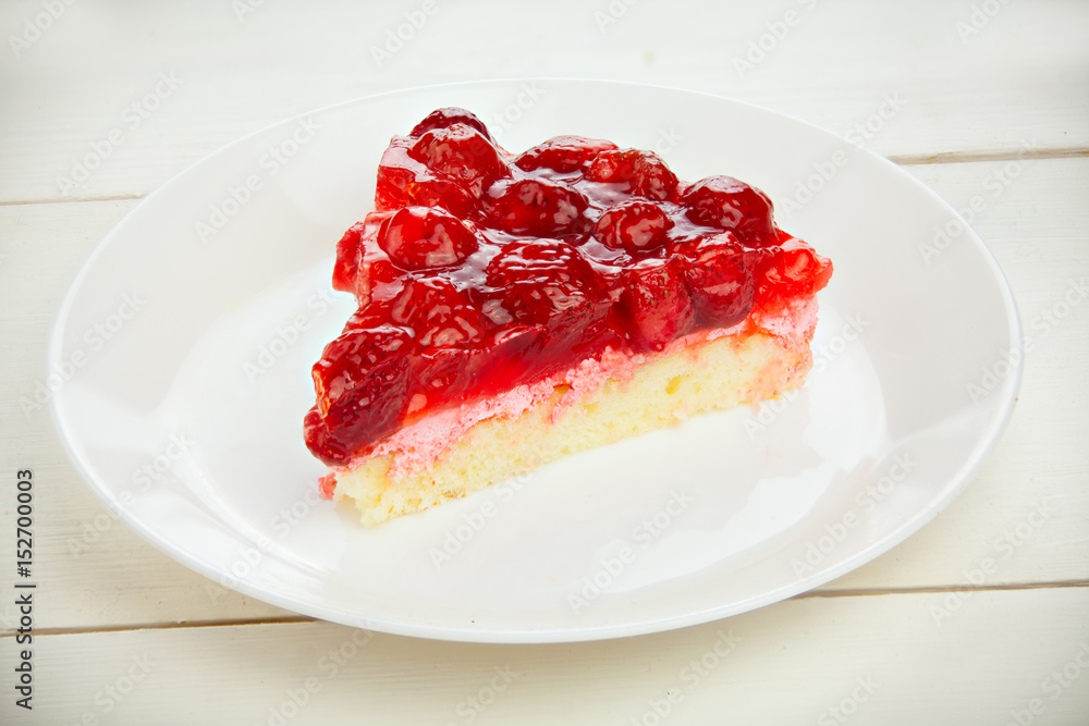 delicious cheesecake with strawberries delicious cheesecake with strawberries