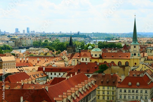 Obraz na płótnie Prague town aerial view from castle side w salonie