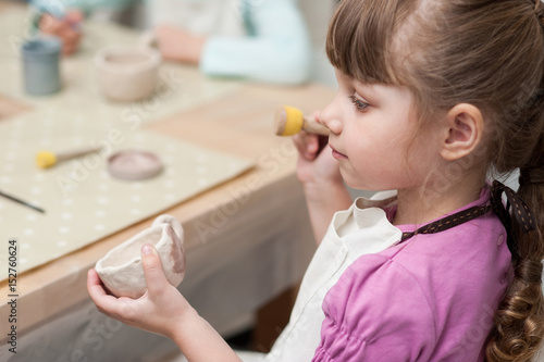 grils make a product made of ceramics 