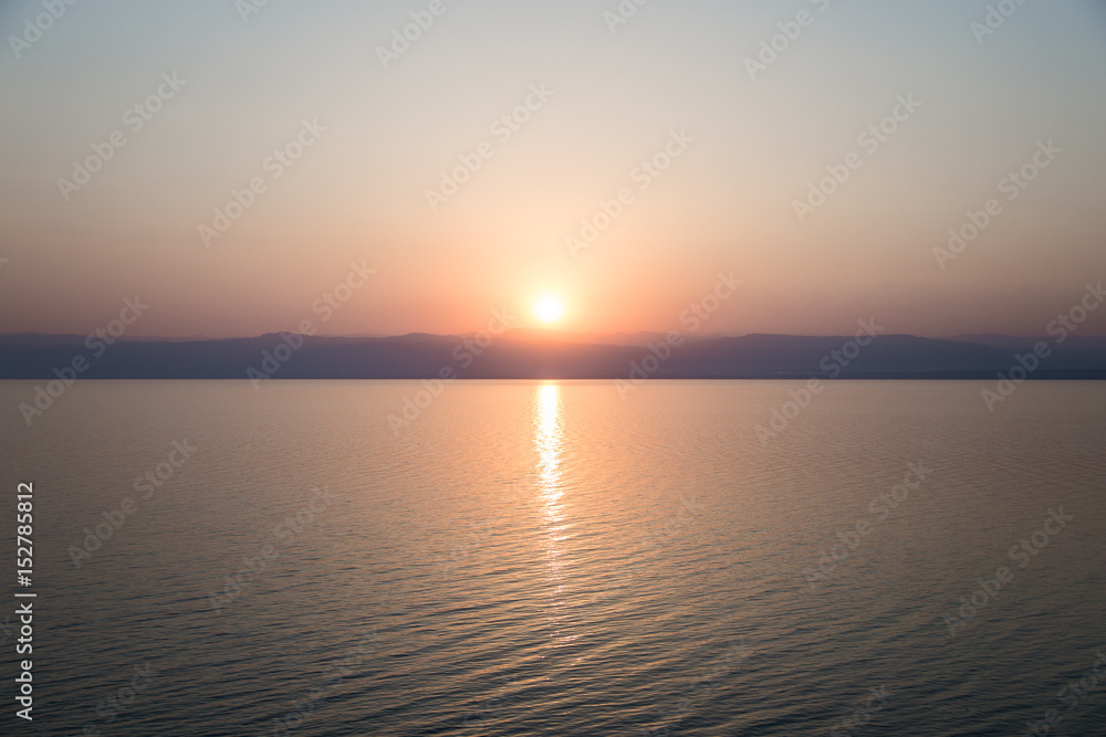 Obraz premium Sunset over the dead sea in Jordan