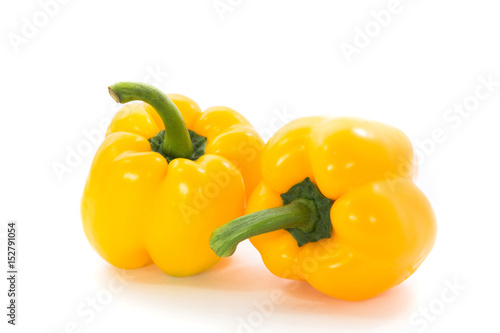 Tablou canvas Yellow capsicum or sweet pepper isolated on white background