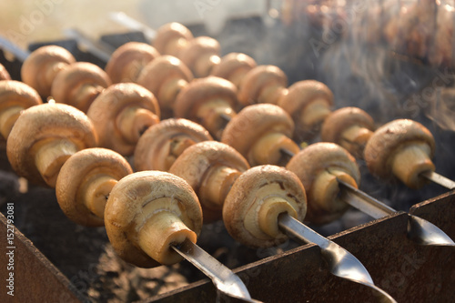 Champignons on skewers	