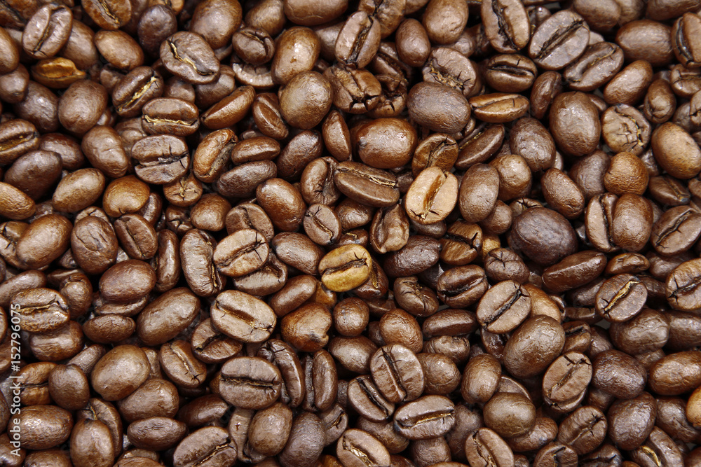 Naklejka premium Roasted coffee beans