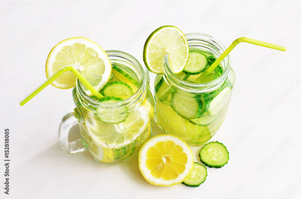 Fototapeta premium detox citrus cucumber water