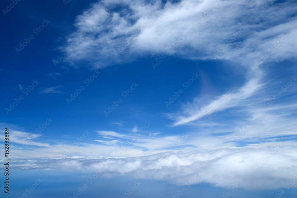 Obraz premium white clouds on blue sky