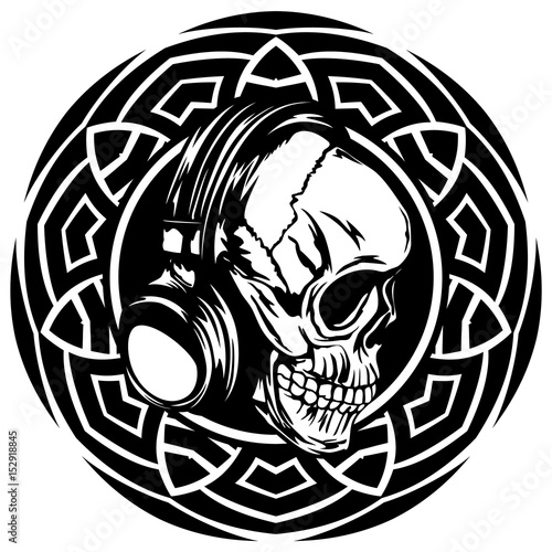 skull_on_pattern