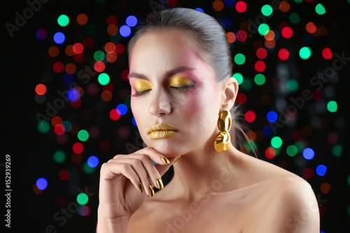 Beautiful woman with holida...
