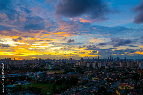 Canvas Print A cloudy sunset in Kuala Lumpur, the capital of Malaysia