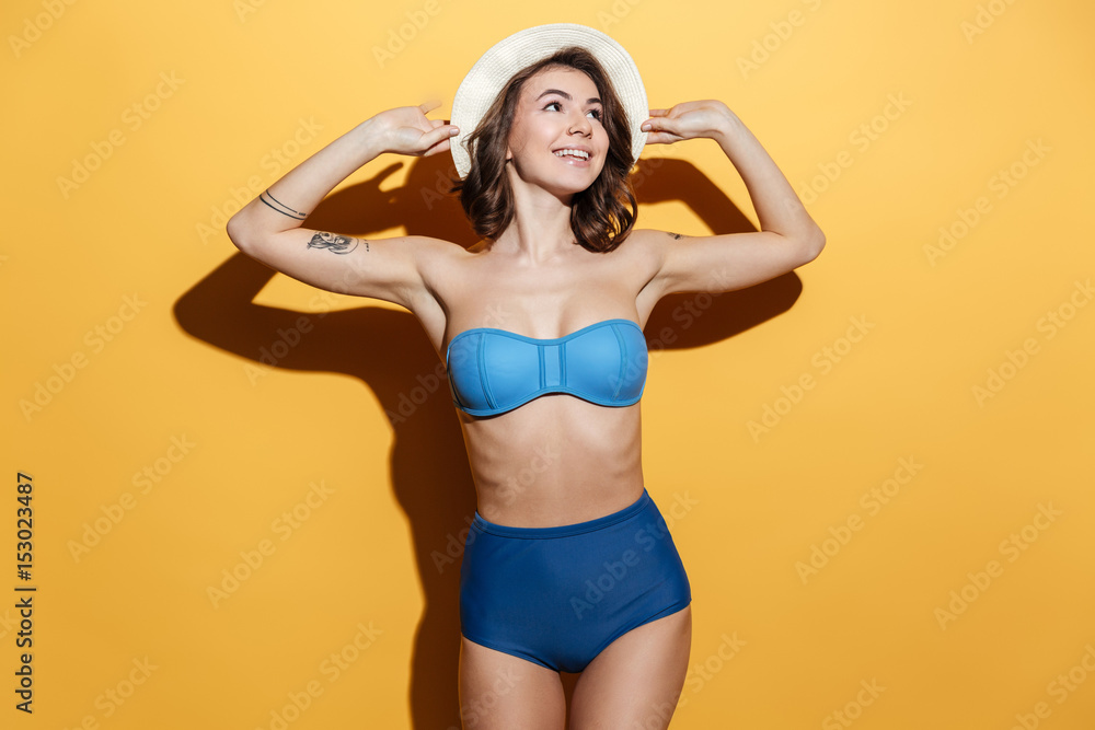 Obraz premium Beautiful young woman in swimwear