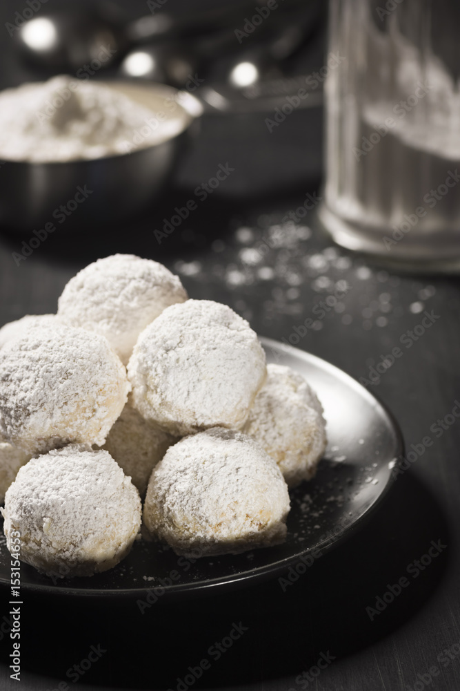 Mexican Wedding Cookies, Russian Tea Cakes, or Christmas Snowball Cookies Mexican Wedding Cookies, Russian Tea Cakes, or Christmas Snowball Cookies