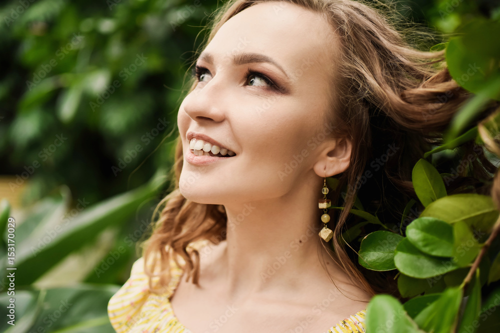 girl, woman, tropical, model, summer, beautiful, beauty, fashion, palm, young, background, female, lifestyle, nature, white, vacation, healthy, attractive, happy, hair, fun, green, women, face, lady, girl, woman, tropical, model, summer, beautiful, beauty, fashion, palm, young, background, female, lifestyle, nature, white, vacation, healthy, attractive, happy, hair, fun, green, women, face, lady,