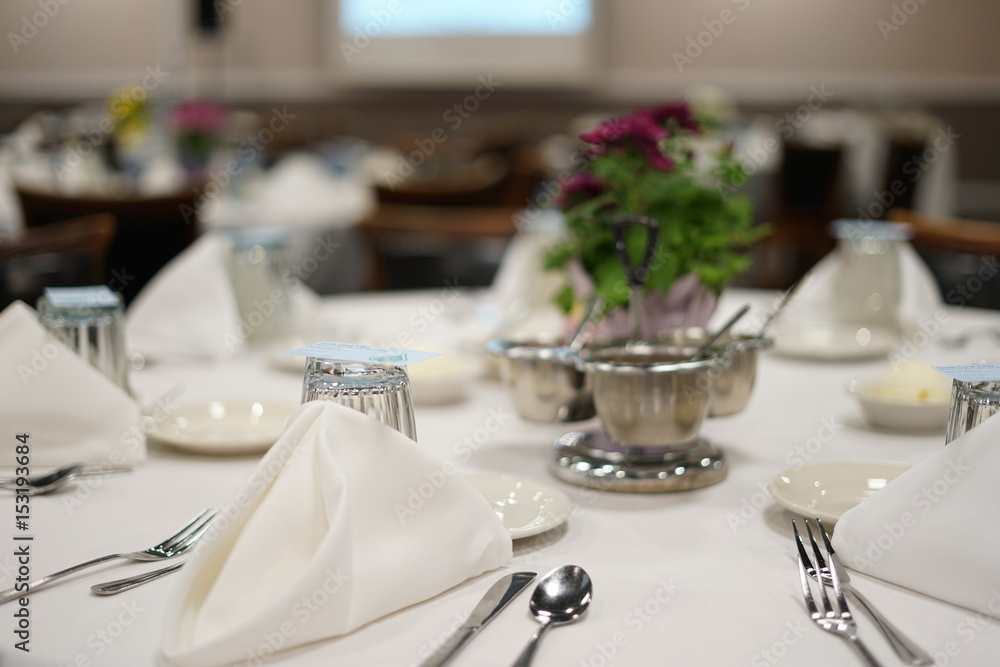 Fine Dining Dinner Table with Flower Setting Fine Dining Dinner Table with Flower Setting