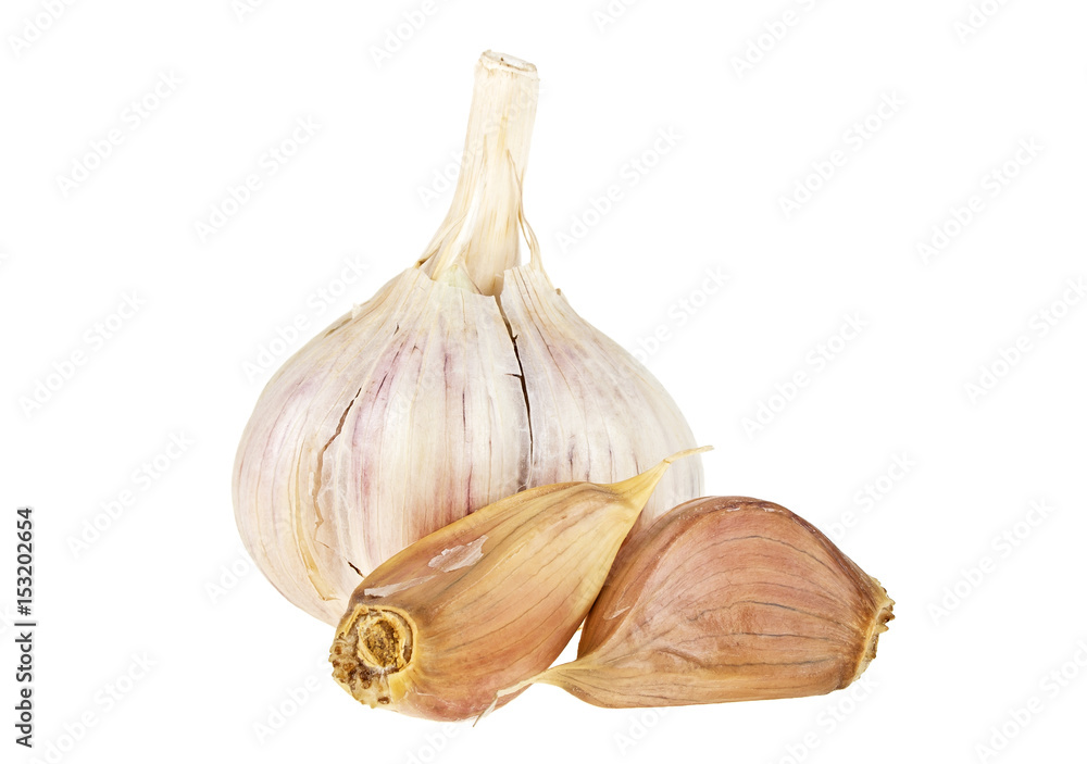 Obraz premium Fresh garlic isolated on white background