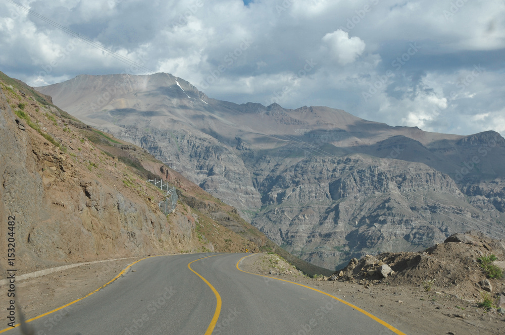 Valle Nevado road