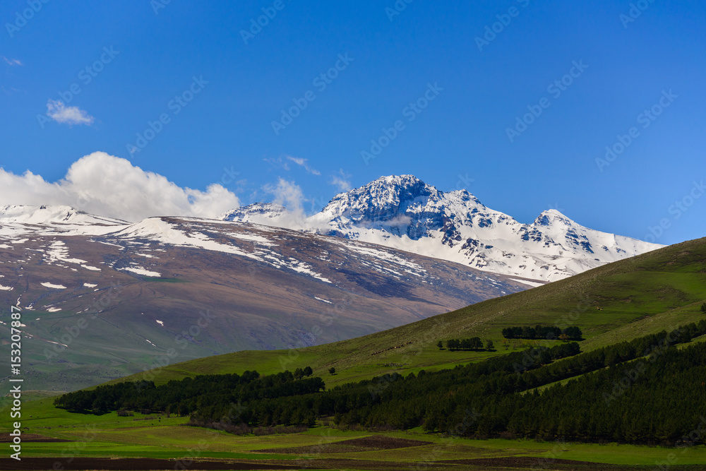 Fototapeta premium Beautiful view of Mount Aragats, Armenia