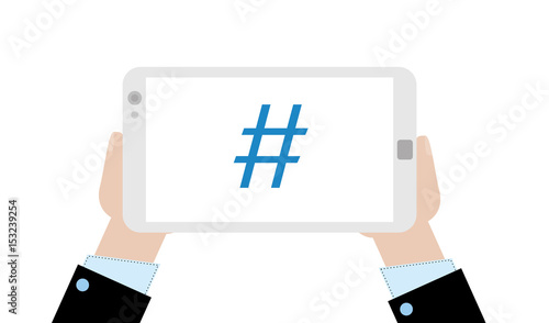 Person zeigt - Raute Hashtag