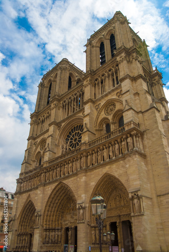 Notre Dame de Paris cathedrale church religion © MXW Photo